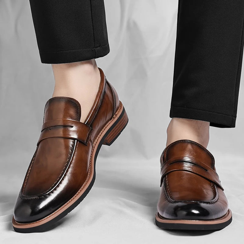 Lorenzo Split-Leather Pointed Loafer